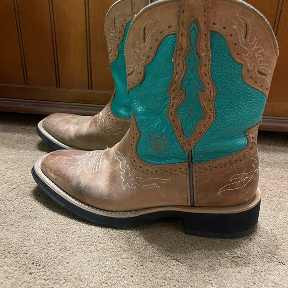 SIZE 7 ARIAT WOMENS COWBOY BOOTS SQ TOE GREEN AND BROWN WESTERN STYLE - Picture 5 of 11